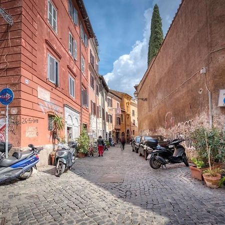 Shabby Apartment @Trastevere Рим Екстер'єр фото